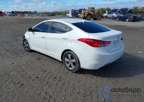 2013 Hyundai Elantra Gls from USA, damaged, VIN 5NPDH4AE1DH262341